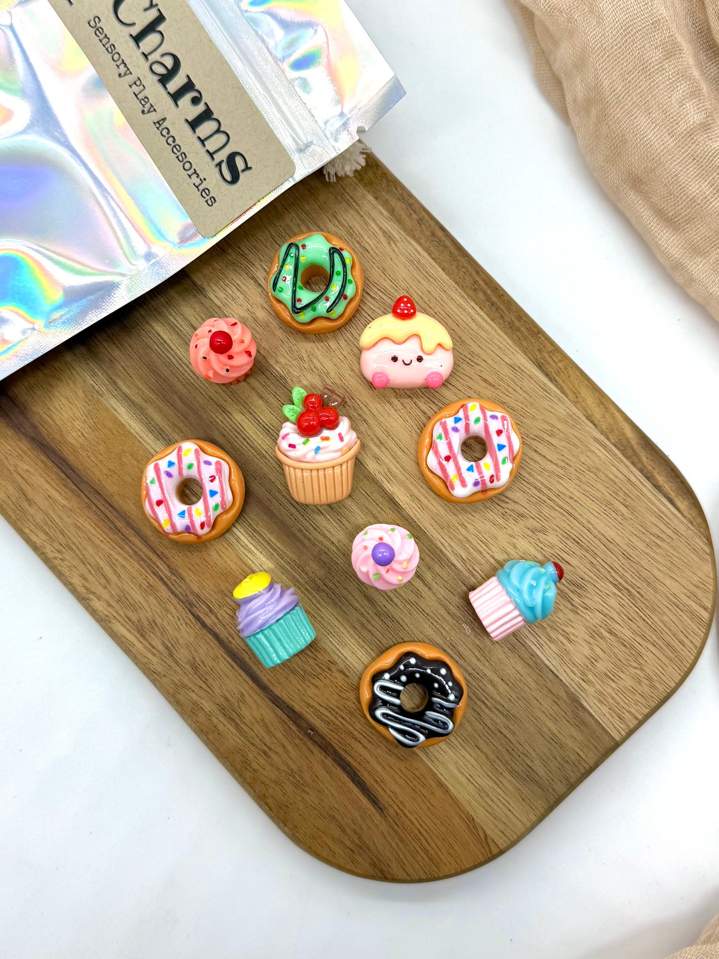 Cupcake & Donut Charms š©