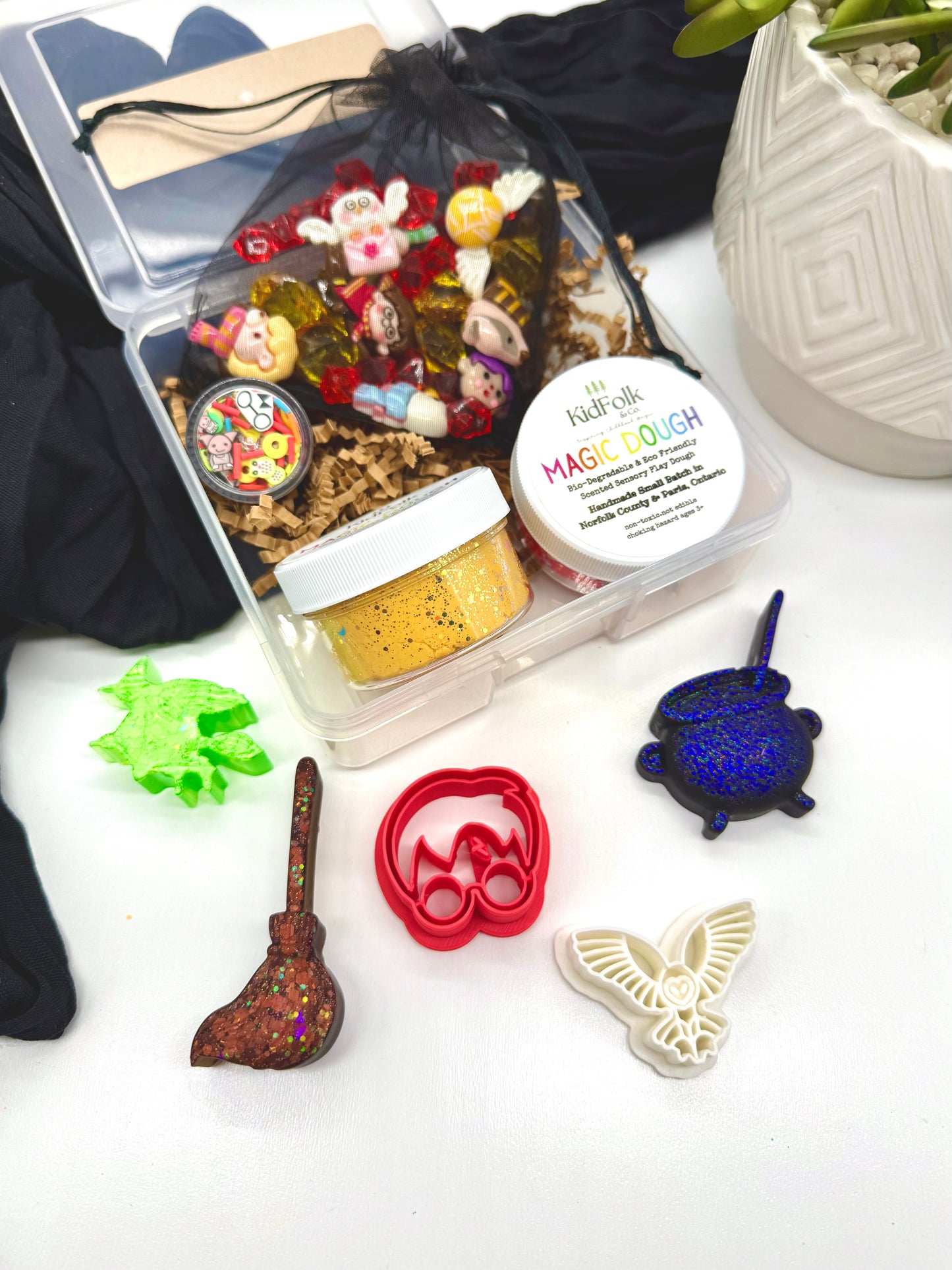 Wizarding World On-The-Go Magic Dough Play Kits