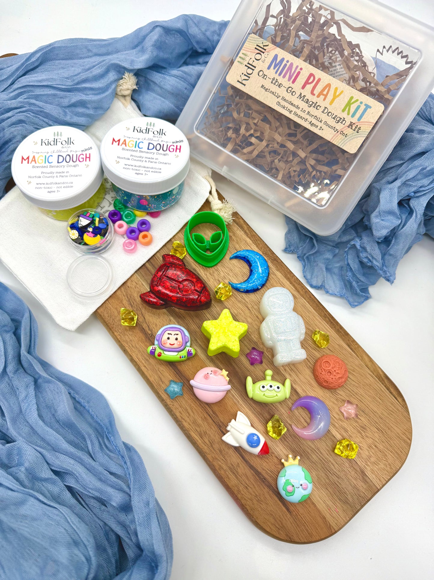 Magic Dough On-The-Go Mini Play Kit