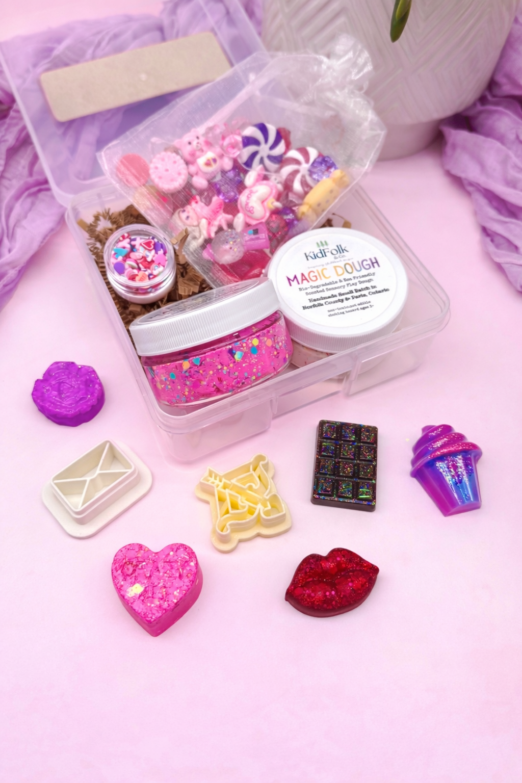 Valentine’s On-The-Go Play Kit-Dough,Slime OR Potion