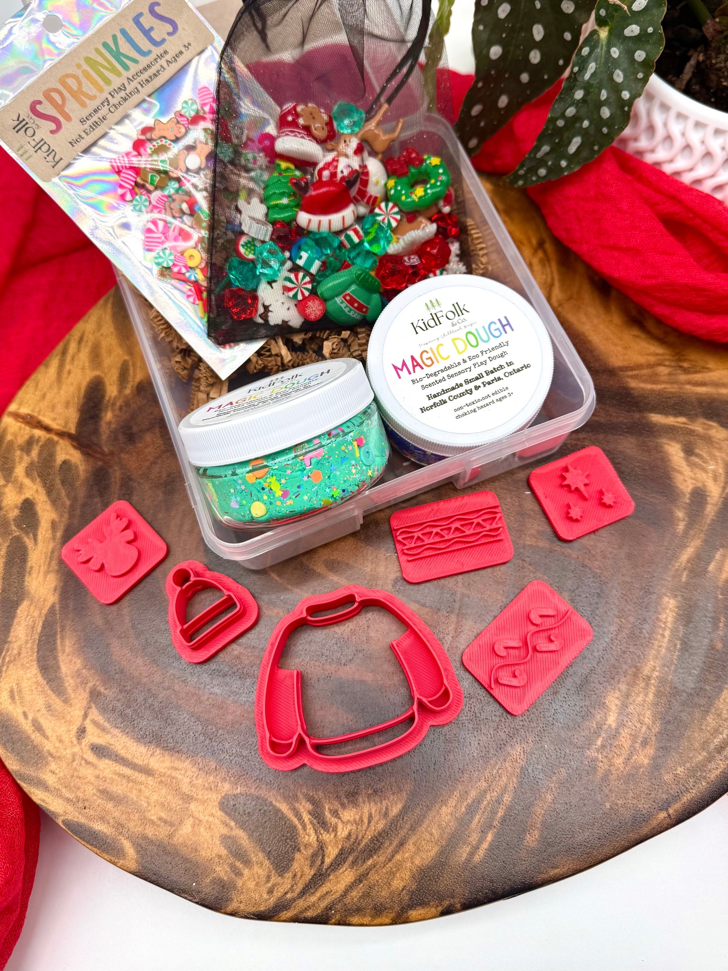 Decorate your own Ugly Christmas Sweater On-the-Go Play Kit