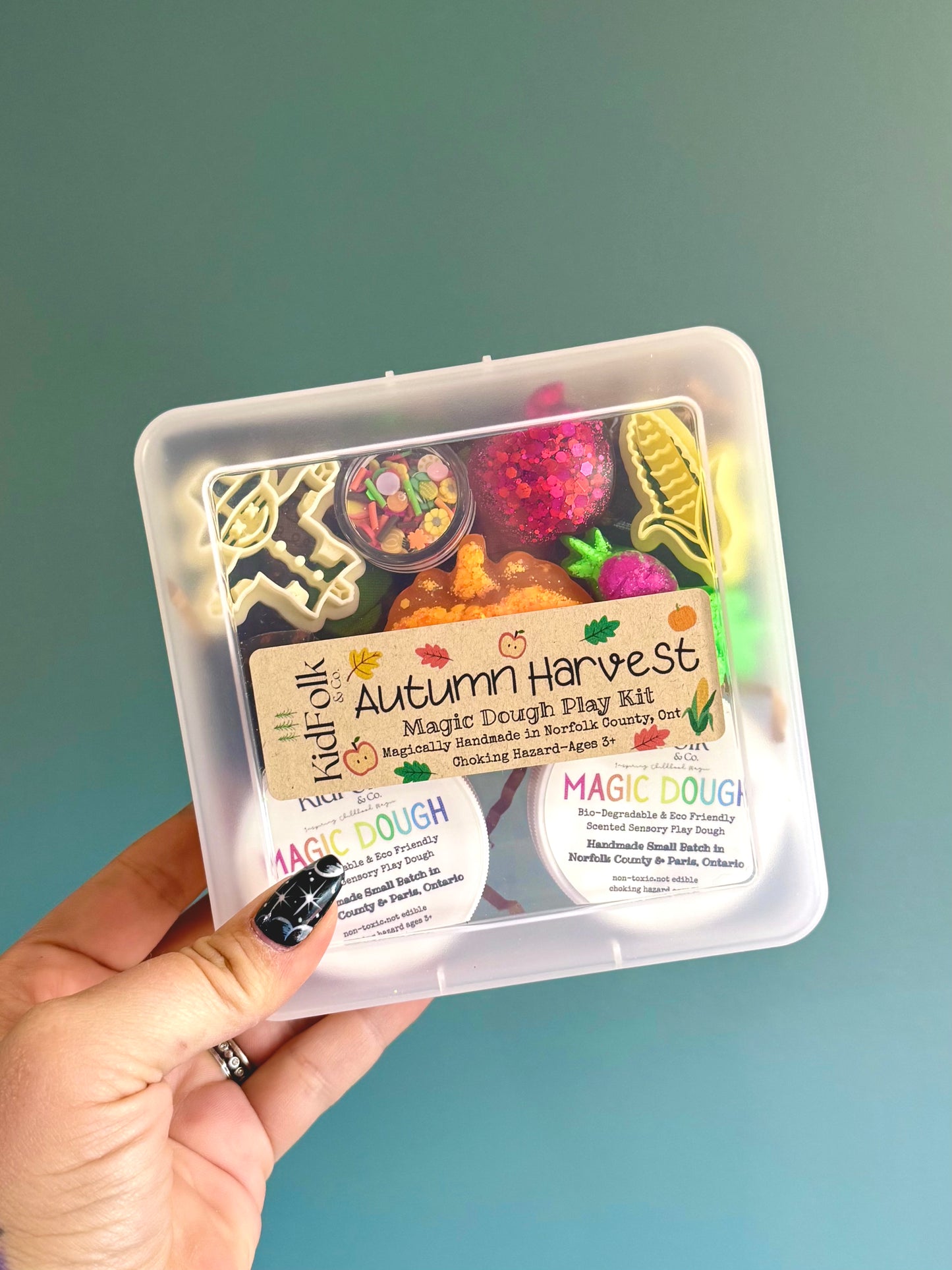 Autumn Harvest On-The-Go Magic Dough Play Kits