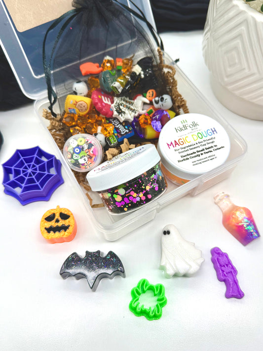 Trick-or-Treat On-The-Go Magic Dough Play Kits