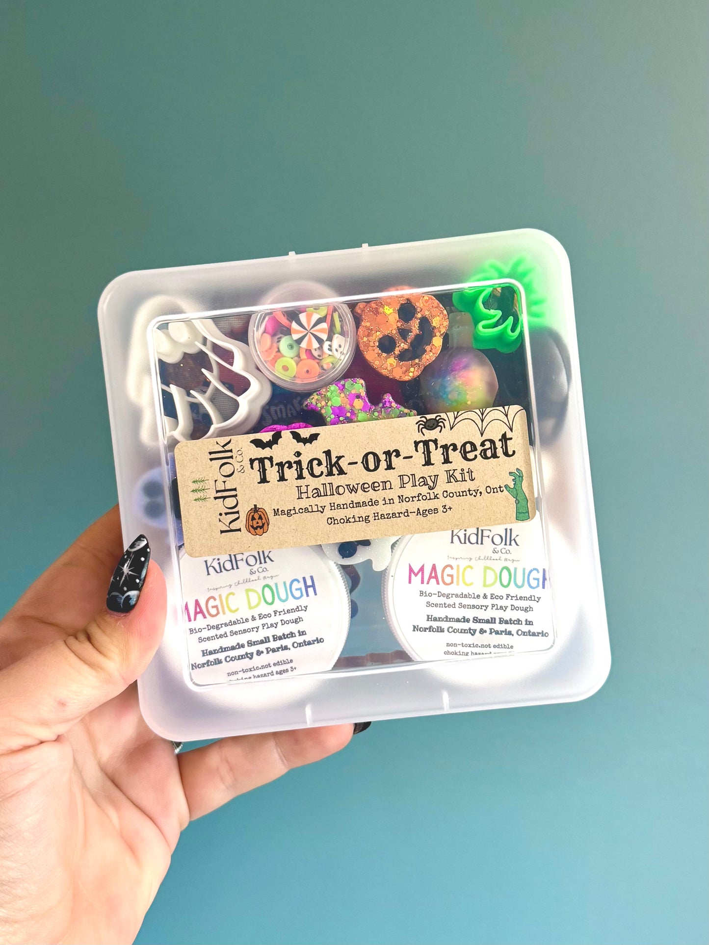 Trick-or-Treat On-The-Go Magic Dough Play Kits