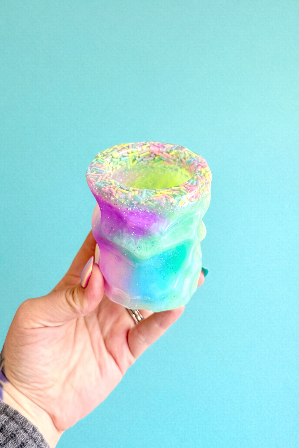 Resin Rainbow Holder