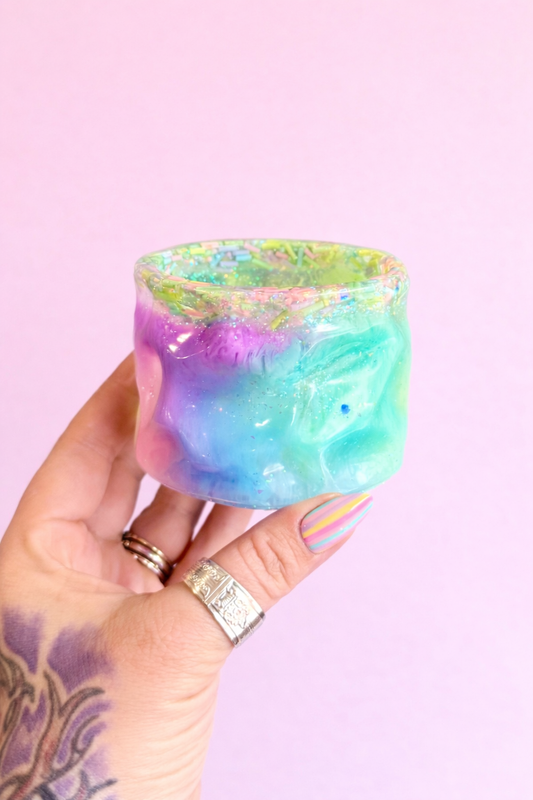 Resin Rainbow Holder